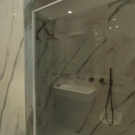 Nel Blu Dipinto Di Blu 4*