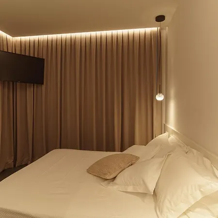 Nel Blu Dipinto Di Blu 4*