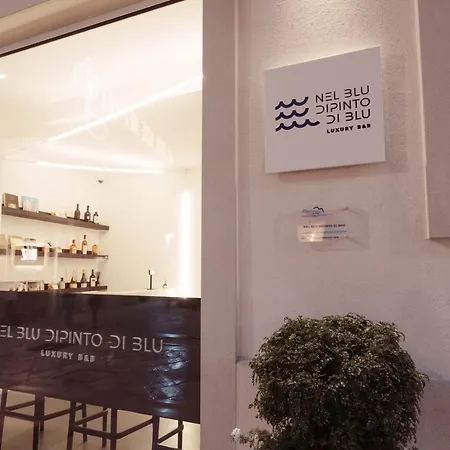 Nel Blu Dipinto Di Blu